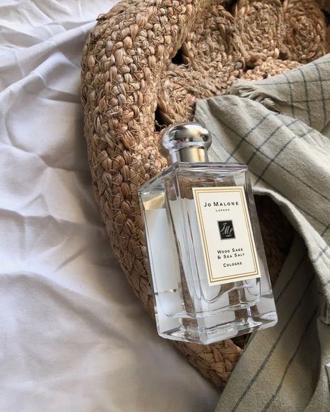 Wood Perfume Photography, Jo Malone Wood Sage And Sea Salt Aesthetic, Wood Sage And Sea Salt Aesthetic, Jo Malone Wood Sage And Sea Salt, Jo Malone Perfume Aesthetic, Jo Malone Aesthetic, Wood Sage And Sea Salt, Jo Malone Perfume, Oud Fragrance