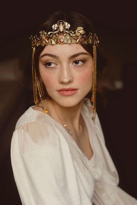 Erica Elizabeth Designs Wedding Accessories Reign Wedding, Forehead Crown, Greek Headpiece, Couture Headpiece, Crown Styles, Egyptian Headpiece, Egyptian Headdress, Crown Of Leaves, Goddess Of Healing