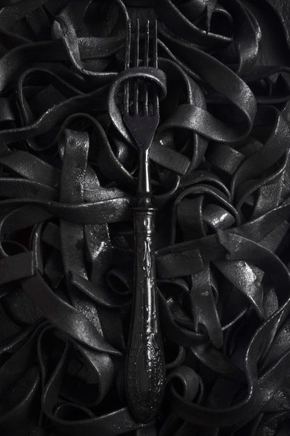 Fork Aesthetics, Food Black Aesthetic, Food Black And White Aesthetic, Black And White Food Photography, Black Aesthetic Food, Black Food Photography, Brownies Business, Fork Photography, Black Foods