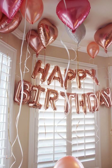 Birthday Surprise For Husband, My 18th Birthday, Birthday Balloons Pictures, Birthday Decorations At Home, My Birthday Cake, 18th Birthday Decorations, 17th Birthday Ideas, Happy Birthday 18th, Birthday Room Decorations