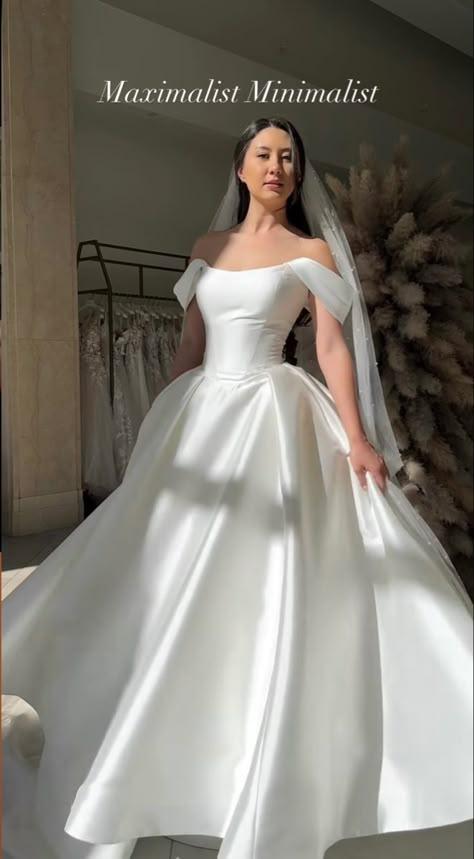 Classy Wedding Dress, Wedding Ideas Dresses, Fancy Wedding Dresses, Pretty Wedding Dresses, Fancy Wedding, Wedding Dresses Satin, Dream Wedding Ideas Dresses, Classy Wedding, Dream Wedding Ideas