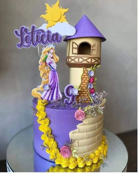 Rapunzel Cake Ideas Simple, Happy Birthday Cake Girl, Fifth Birthday Cake, Rapunzel Cake Topper, Rapunzel Birthday Cake, Princess Peach Party, Bolo Rapunzel, Carousel Birthday Parties, Rapunzel Cake