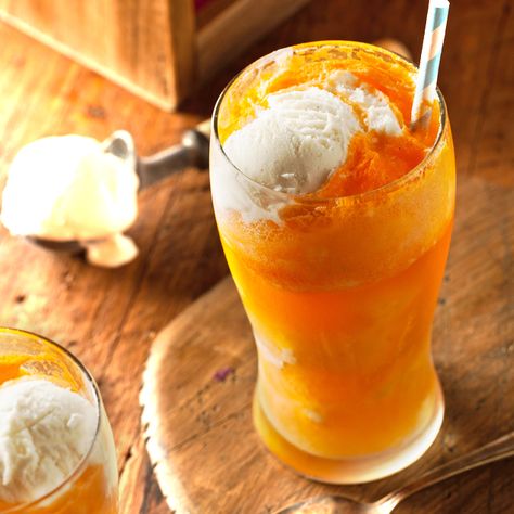 Frozen Orange Dreamsicle Cocktail, Orange Float Vanilla Ice Cream, Orange Frozen Cocktail, Frozen Orange Creamsicle Cocktail, Alcoholic Orange Creamsicle Drink, Low Cal Drinks, Mango Float, Sherbet Ice Cream, Alcohol Free Drinks