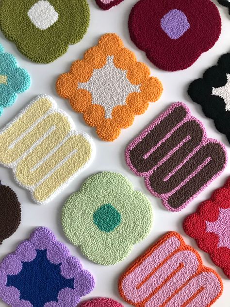 Punch Needle Coasters, Tufted Mug Rug, Coffee Coasters, Mug Rug, Flower Punch Needle Coaster, Drink Coasters, Trend Coasters, Flower Coaster - Etsy Flower Punch Needle, فن النسيج, Sunflower Room, Punch Needle Coasters, Punch Needle Coaster, Rug Coasters, Tufting Diy, Rug Flower, Flower Punch