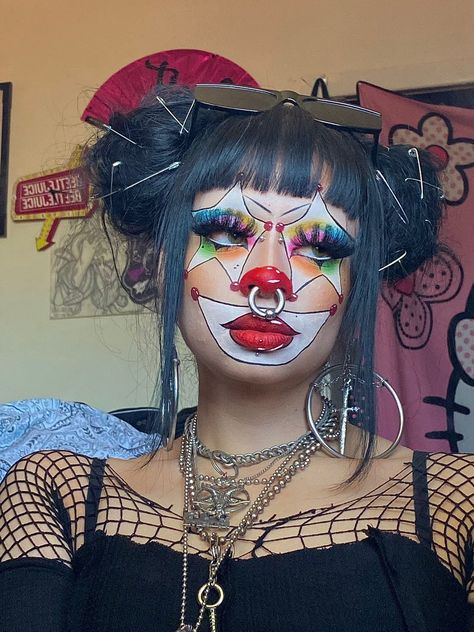 Haunted House Makeup, Jester Makeup, Clown Face Paint, Cute Clown Makeup, Holloween Makeup, Scary Clown Makeup, Drag Make-up, Face Paint Makeup, Cute Clown