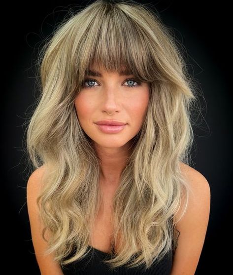 Blonde Dimension, Cool Blonde Tone, Bardot Bangs, Natural Looking Highlights, Rachel Williams, Blonde Bob Haircut, Going Blonde, Subtle Balayage, Texture Spray