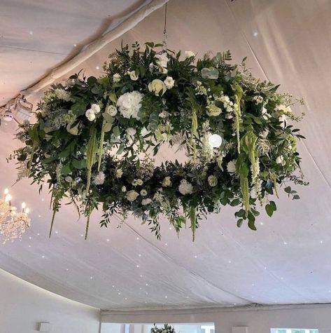 Floral Chandelier Wedding, Hanging Flowers Wedding, Flowers Chandelier, Wedding Ceiling, Wedding Hoop, Wedding Chandelier, Fleurs Diy, Unique Nursery, Flower Chandelier