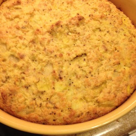 Southern Dressing Recipe, Squash Dressing, Southern Dressing, Traditional Dressing, Dressing Recipes Thanksgiving, Yellow Squash Recipes, Summer Squash Recipes, Squash Casserole Recipes, Cornbread Dressing