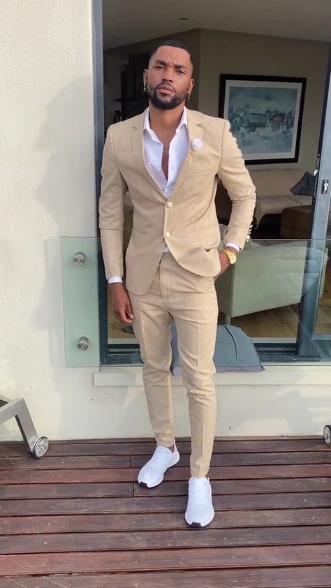 Beige Suits For Men, Beach Wedding Suits, Prom Suits For Men, Cream Suit, Stylish Mens Suits, Tan Suit, Formal Fashion, Beige Suits, Dress Suits For Men