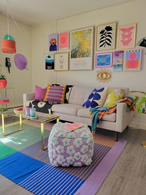 Funky Room, Dream Apartment Decor, Future Apartment Decor, Colourful Living Room, Apartment Decor Inspiration, One Bedroom Apartment, A Living Room, Room Inspiration Bedroom, Room Ideas Bedroom