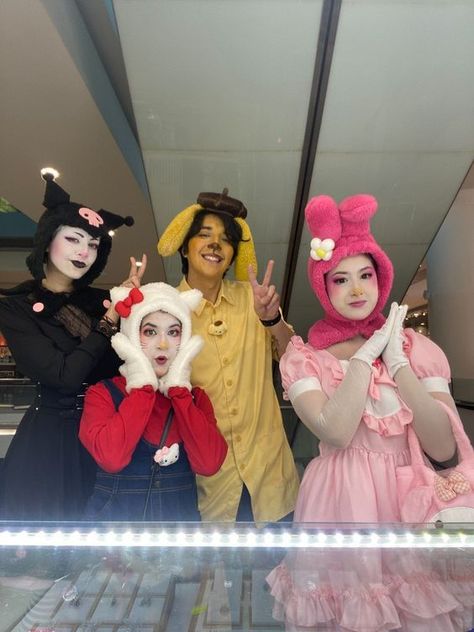 3 Person Cosplay Ideas, Cosplays For Trios, Hello Kitty And Friends Cosplay, Sanrio Group Costume, Sanrio Characters Halloween Costume, Sanrio Cosplay Group, Hello Kitty And Friends Costume, 4 Costume Ideas Group Of, Bestie Cosplay Ideas