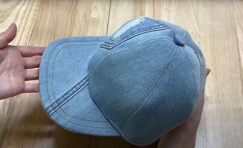 This is a guide to making a DIY baseball cap. Learn how to make a baseball cap out of old jeans with this step-by-step sewing tutorial. Baseball Hat Patterns To Sew Free, Denim Hat Diy, Interfacing Fabric, Handmade Pearl Jewelry, Handmade Jewelry Business, Bow Diy, Double Triangle, Making Bracelets With Beads, Denim Cap