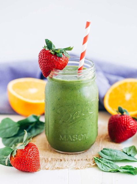 Strawberry Mango Spinach Smoothie. Yes, yes, yes. | via Making Thyme for Health Spinach Smoothie Recipes, Strawberry Spinach, Smoothie Prep, Spinach Smoothie, Avocado Smoothie, Mango Smoothie, Banana Smoothie, Strawberry Recipes, Green Smoothie