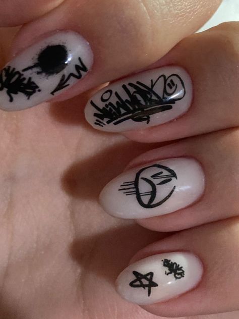 Graffiti Nails, Unghie Sfumate, Mens Nails, Retro Nails, Punk Nails, Gothic Nails, Grunge Nails, Nails Desing, Minimalist Nails