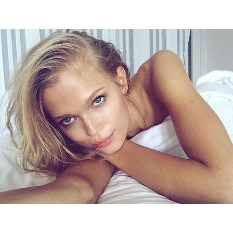 Vita Sidorkina Vita Sidorkina, Packing For A Trip, Start Pack, Do It For Me, Make Up Inspo, Victoria Secret Fashion, Victoria Secret Fashion Show, If Only, Blonde Girl