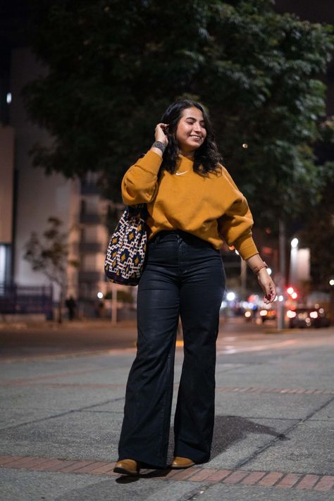 3 Ways To Wear Black Wide-Leg Jeans At Night Black Wide Leg Jeans Outfit Winter, Wide Legged Jeans Outfit, Wide Leg Black Jeans Outfit, Black Wide Leg Jeans Outfit, Wide Leg Jeans Outfit Fall, Jeans Outfit Fall Casual, Black Jeans Outfit Winter, Wide Leg Jean Outfits, Wide Leg Jeans Winter