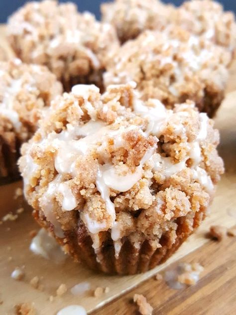 Coffee Cake Banana Bread, Cake Banana Bread, Moist Banana Muffins, Banana Bread Muffin Recipe, Banana Recipes Overripe, Sour Cream Banana Bread, Banana Coffee Cakes, Banana Blueberry Muffins, Cake Banana