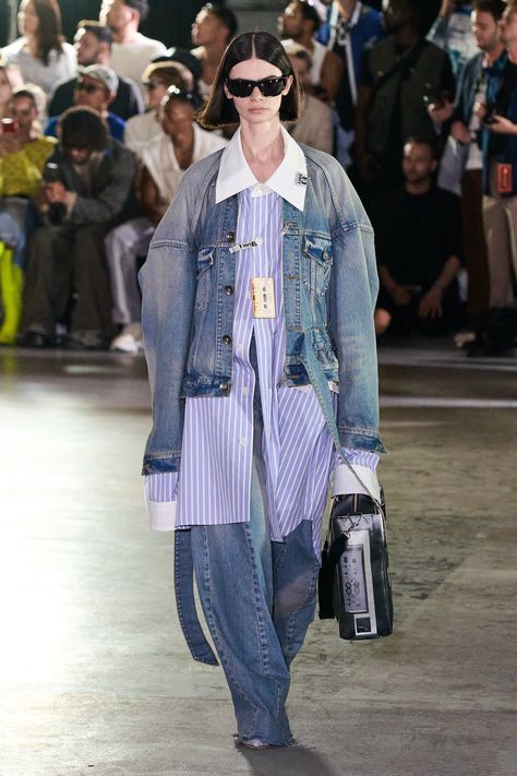 Purple Fashion Outfit, Style Androgyne, Japanese Fashion Trends, Outfits With Striped Shirts, 2024 Menswear, Diy Denim Jacket, Jean Outfit, Maison Mihara Yasuhiro, Blue Jean Outfits