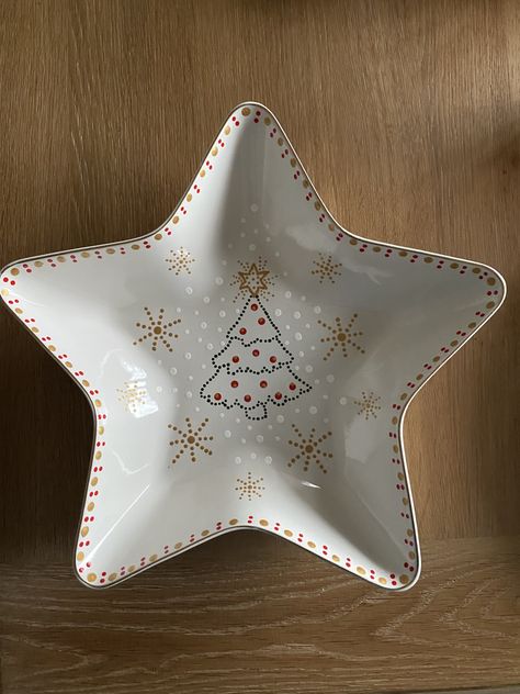 Bauble Painting, Pottery Painting Designs, Painting Designs, Pottery Painting, Paint Designs, Painting Ideas, Ceramics, Stars, Pins