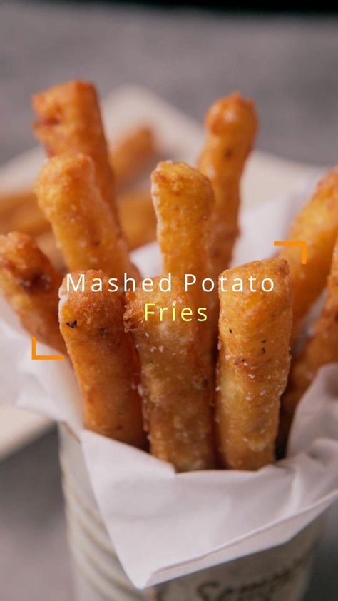 What To Eat Mashed Potatoes With, Fried Mashed Potato Sticks, Viral Food Videos, How To Make Potato Sticks, Fried Potato Sticks, Potatoes Snacks Recipe, Recipes Of Potatoes, Different Fries Recipes, Things To Do With Potatoes Recipes