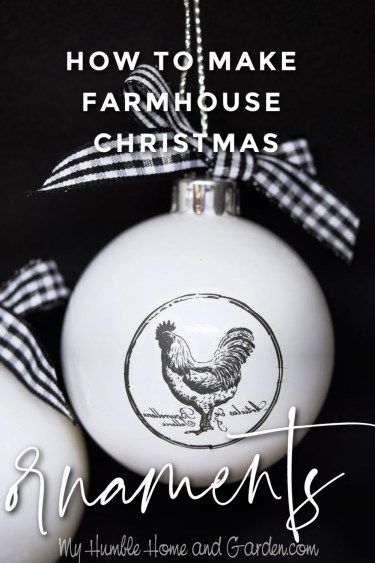 Chicken Christmas Tree Ideas, Diy Farm Christmas Ornaments, Chicken Christmas Ornaments Diy, Chicken Themed Christmas Tree, Diy Cricut Christmas Ornaments, Diy Chicken Ornaments, Chicken Ornaments Diy, Farmhouse Christmas Ornaments Diy, Farmhouse Christmas Tree Decorations