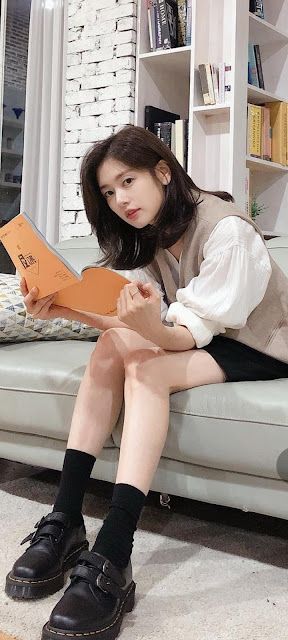 Jun So Min, Jung Somin, So Min, Miss Korea, Jung So Min, Wedding Crafts Diy, Korean Casual Outfits, Korean Actresses, Girl Day