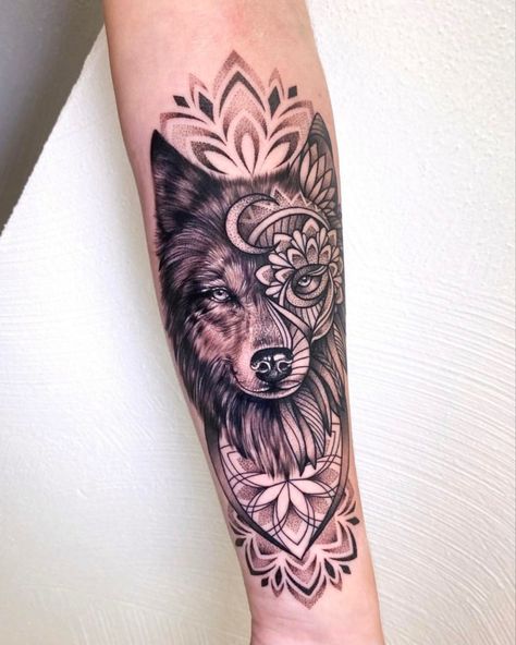 Wolf tattoo with dotwork mandala and ornaments #woxtattoo #wolftattoo #wolf #mandalatattoo #mandala #mandalaart #mandalaartist #dotworktattoo #madrid #madridtattoo Madrid tattoo Animal Mandala Tattoo, Dotwork Tattoo Mandala, Mandala Wolf, Mandela Tattoo, Dotwork Mandala, Madrid Tattoo, Thigh Tat, Thigh Piece, Wolf Tattoo Design