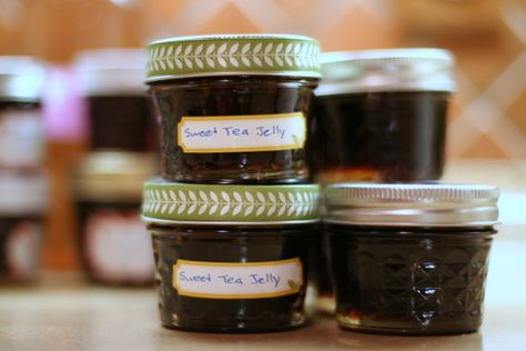 Sweet Tea Jelly Tea Jelly, Fruit Butters, Golden Delicious Apple, Canning Jam, Canning Food Preservation, Homemade Jelly, The Runaway, Jam And Jelly, Jelly Recipes