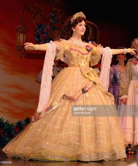 Anneliese van der Pol on stage for the 'Beauty And The Beast' Broadway Closing Performance Curtain Call at the Lunt-Fontanne Theatre New York July 29,2007 Beauty And The Beast Broadway, Anneliese Van Der Pol, Susan Egan, Beauty And The Beast Costume, Belle Cosplay, Beast Costume, Broadway Costumes, Belle Costume, Disney Belle