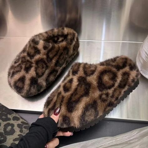 Leopard Platform Fur Slippers Women Home Cotton Shoes Winter Warm Casual Plush Mules 2024 Trend Flip Flop Woman Snow Botas Mujer - AliExpress Leopard Mules, Walking Women, Cotton Slippers, Boots Woman, Christmas Shoes, Leopard Flats, Slippers Women, Fur Slippers, Casual Slippers