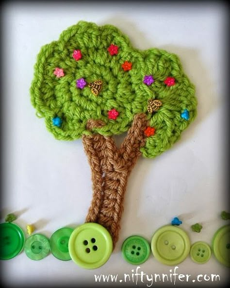 Free Crochet Tree Motif Embellishment Pattern By Niftynnifer Crochet Anchor, Moogly Crochet, Appliques Au Crochet, Crochet Ladybug, Crochet Alphabet, Crochet Embellishments, Crochet Tree, Crochet Geek, Crochet Abbreviations