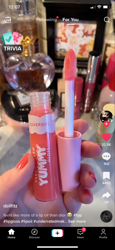 Walgreens Lip Gloss, Cover Girl Yummy Gloss, Bunny Tongue Lip Gloss, Covergirl Yummy Gloss Swatches, Yummy Lip Gloss, Yummy Gloss, Yummy Lip Gloss Covergirl, Realistic Makeup, 2000s Lip Gloss Aesthetic