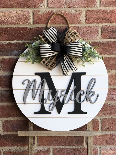 Last Name Door Hanger, Initial Door Hanger, Wood Initials, Over The Door Hanger, Monogram Door Hanger, Cricket Ideas, 3d Lettering, Door Signs Diy, Wooden Door Signs