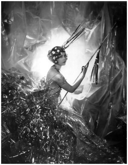 Nancy Beaton as a Shooting Star 1929 photo Cecil Beaton Louis Daguerre, Fancy Dress Ball, Photography Career, Cecil Beaton, Guy Fawkes, I Love Cinema, Arte Inspo, Shooting Star, White Photo