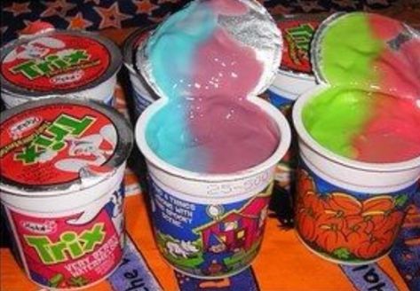 This colorful yogurt that was ~just~ for kids: | 26 Foods That Will Give You Intense Elementary School Flashbacks 90s Food, Childhood Aesthetic, Nostalgia 2000s, Right In The Childhood, 2010s Nostalgia, Childhood Memories 90s, Nostalgic Pictures, Nostalgia Aesthetic, Nostalgia Core