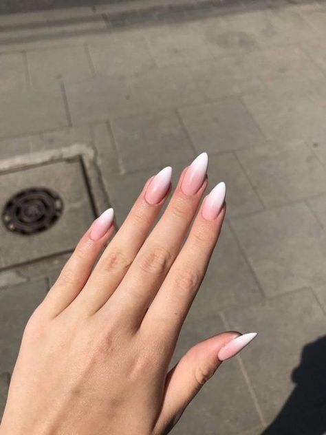 Acrylic Nails Almond Shape, Fresh Nails, Sophisticated Nails, Gel Toe Nails, Vintage Nails, Ombre Acrylic Nails, Casual Nails, Work Nails, Classy Acrylic Nails