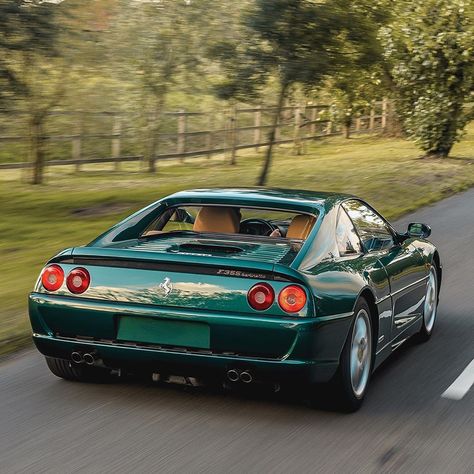 Green Ferrari, Old Vintage Cars, Vintage Sports Cars, Ford Classic Cars, Ferrari F40, Street Racing Cars, Classic Sports Cars, Ferrari Car, Classy Cars