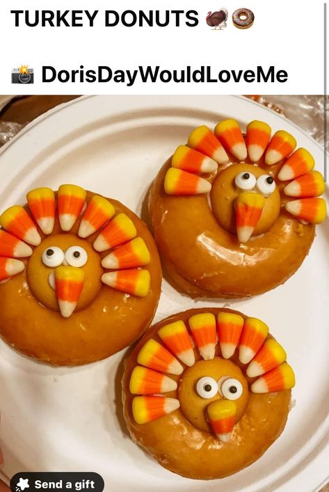 Thanksgiving Donuts Ideas, Eyeball Sprinkles, Fall Donuts, Thanksgiving Sweets, Donut Decorating Ideas, Thanksgiving Snacks, Vanilla Wafer, Glazed Donuts, Plain Cake