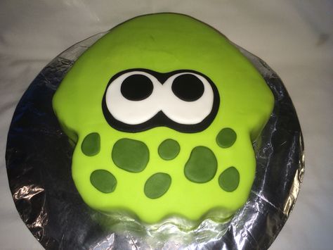 Splatoon cake Splatoon Cake, Nintendo Cake, Rescue Bots Birthday, Crazy Birthday, 8th Birthday Cake, Pool Party Kids, Video Games Birthday, Harry Potter Cake, Kids Party Food