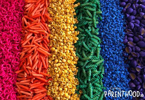 How To Color Dry Pasta For Sensory Play! March Sensory Bin, Pasta Sensory Bin, Prek Sensory, Rainbow Fruit Salad, Shamrock Cupcakes, Rainbow Sensory, Rainbow Pasta, Dry Pasta, Preschool Sensory