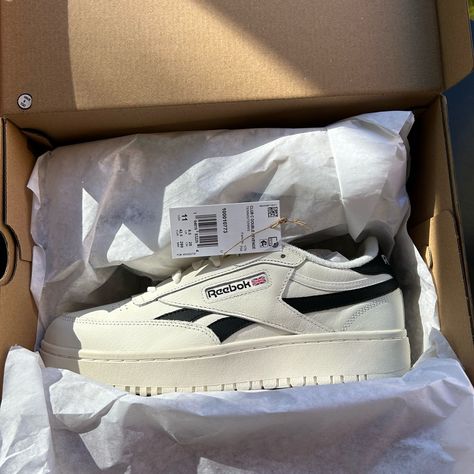 Reebok Club C Double Revenge - Brand New!! Size: Women’s 11 Color: Cream, Black Never Worn New In Box Open To Offers! Reebok Club C Double Revenge, Reebok Classic White, Reebok White Sneakers, Reebok Club C Double, York Outfits, Shoes Reebok, Workout Sneakers, White Platform Sneakers, New York Outfits