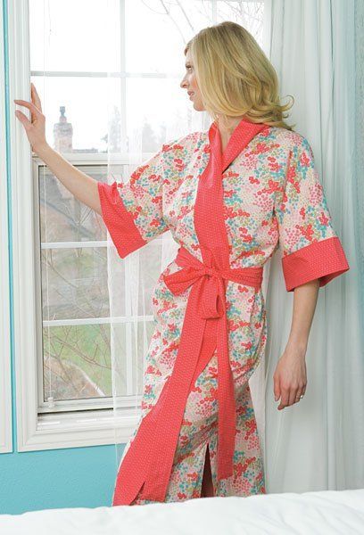 Women's Kimono Robe- FREE Sewing Pattern - Nana's Favorites Kimono Robes Pattern, Sewing Kimono, Bathrobe Pattern, Lined Robe, Kimono Sewing, Diy Kimono, Connecting Threads, Diy Vetement, Gown Pattern