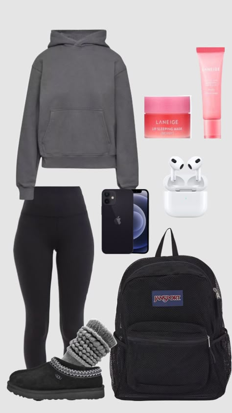 Baddie Outfits For Middle School, Black Boots Outfit Ideas, Outfit Ideas With Black Uggs, Outfit Idea Leggings, Cold Day School Outfit, Outfit Inspo With Uggs, Cute Outfits To Wear With Leggings, Cute Uggs Outfits, Outfit With Black Uggs