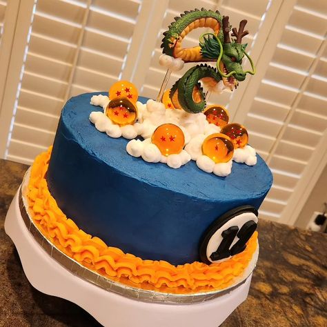 #gokucake #goku #dragonball #dragonballcake #dragonballz #dragonballzcake #cake #os #cakes #anime #cakeart #birthday #instacake #cumplea #a #gokucakes #cakesofinstagram #cakedecorating #cakestagram #birthdayboy #vanillacake #shenron #esferasdeldragon #animecake #shenlong #boyscake #buttercreamcake #fondantcake #foodporn #birthdaycake Goku Cake Dragonball Z, Dragonball Z Birthday, Dragonball Cake, Dragon Ball Cake, Dragon Ball Z Cake, Goku Meme, Dragonball Z Cake, Anime Cake, 30th Party