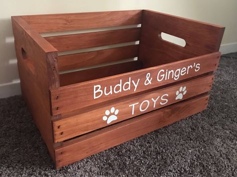 Dog Toy Box, Diy Toy Storage, Craft Projects For Adults, Wooden Toy Boxes, Diy Dog Toys, Dog Toy Storage, Storage Crate, Dog Area, Diy Wooden Projects