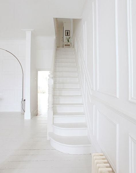 White floors All White Stairs, Internal Stairs, Black And White Stairs, White Wooden Floor, Scandinavian Floor, White Staircase, Entrance Halls, White Stairs, Painted Wood Floors