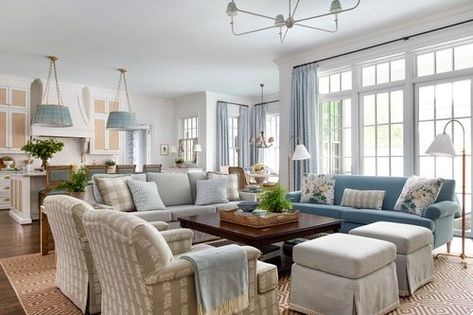 Beauty in Bloom — Lindsey Herod Interiors Open Living Room, Living Room Design Decor, Southern Living, Residential Design, Breakfast Room, House Of Hampton, Home Living Room, Living Room Designs, Family Room