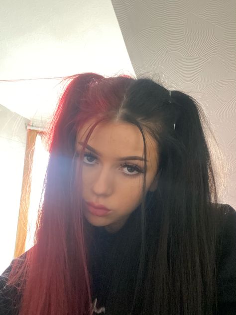 Long Dyed Hair, Hair Styles Dyed, Half Colored Hair, Pink Hair Streaks, Half And Half Hair, Split Dye, Black Red Hair, Split Dyed Hair, Red Hair Inspo