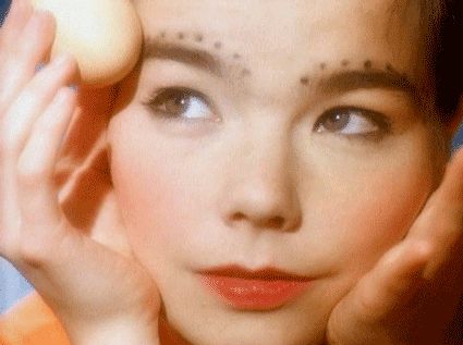 Bjork Venus as a Boy gif...such 90's nostaglia Venus As A Boy, The Sugarcubes, Beauty Inspiration, A Boy, Maquillaje De Ojos, 90s Fashion, Makeup Inspiration, Iceland, Fashion Magazine