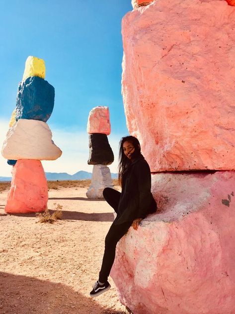 7 Magic Mountains Las Vegas Photoshoot, 7 Magic Mountains Photoshoot, 7 Magic Mountains Las Vegas, Las Vegas Picture Ideas, Las Vegas Photo Ideas, Vegas Photo Ideas, 7 Magic Mountains, Las Vegas Photoshoot, Vegas Pics